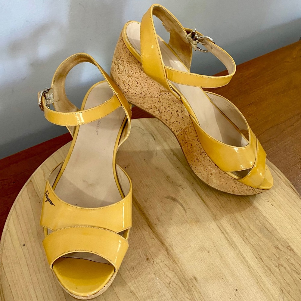 Salvatore Ferragamo Yellow Patent Leather Wedge Sandals Womens 9.5 Italy READ* - Picture 14 of 15